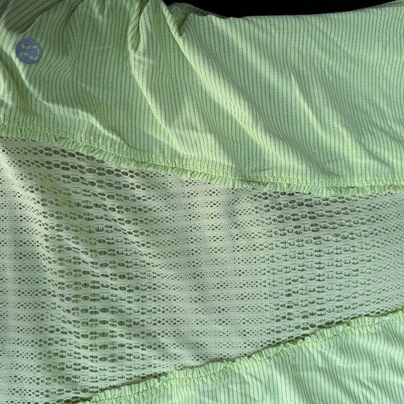 Lululemon size Small tank - Picture 4 of 6